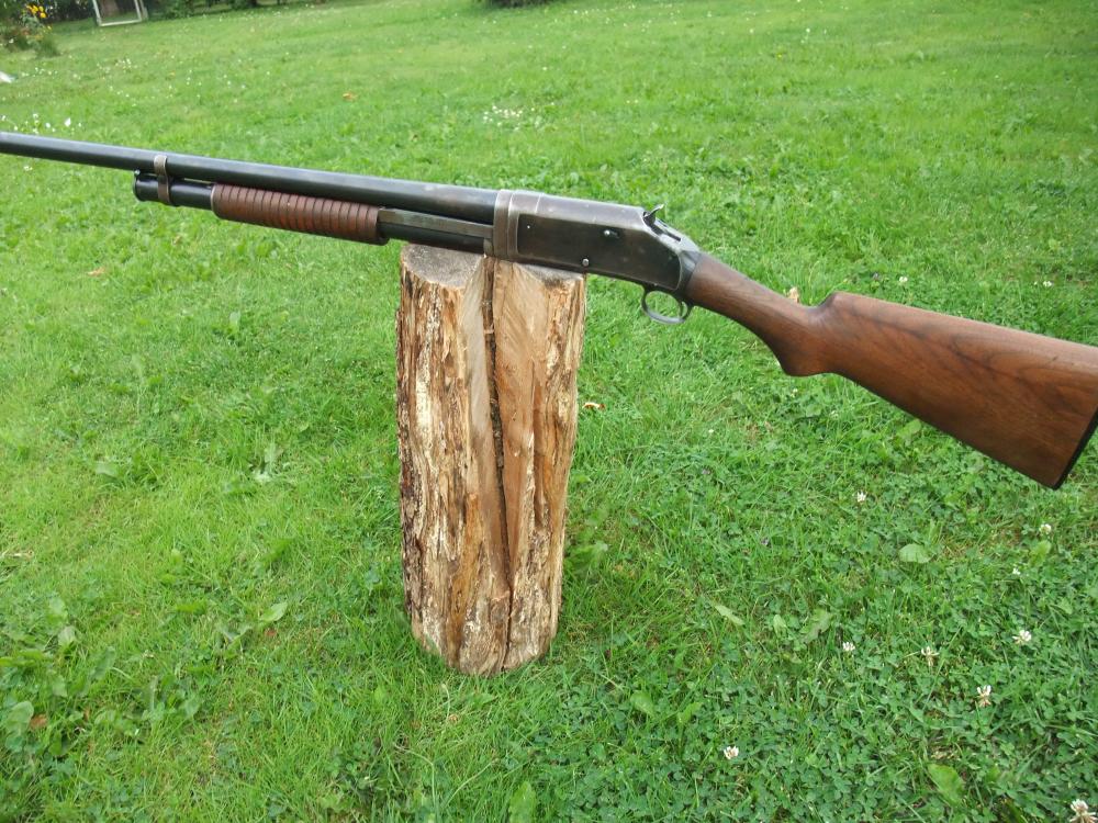 Winchester 1897 010.JPG