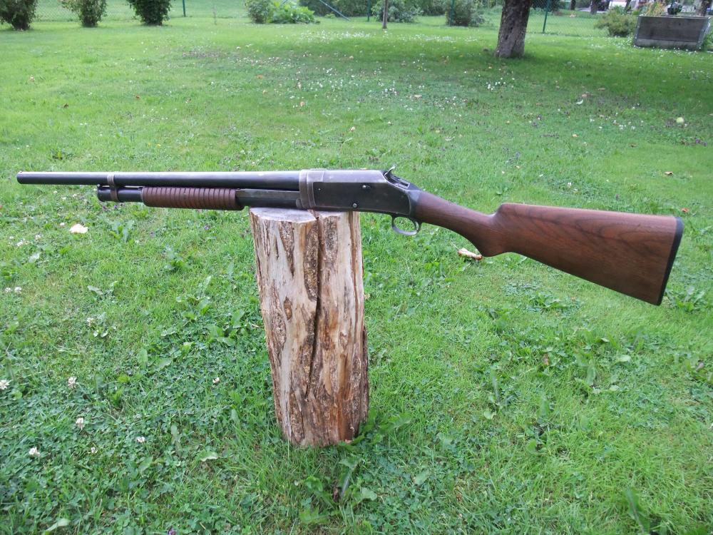 Winchester 1897 001.JPG