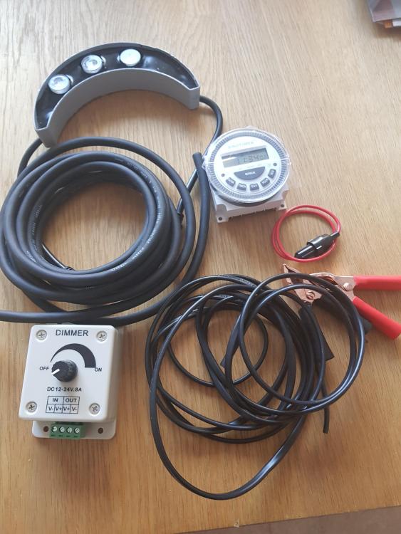 Bågformade 3w med timer och dimmer.jpg